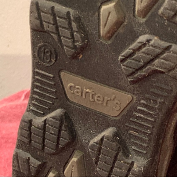 Carter’s Size 13 Youth Booth Snow Boots Black Gray Red - Picture 4 of 9